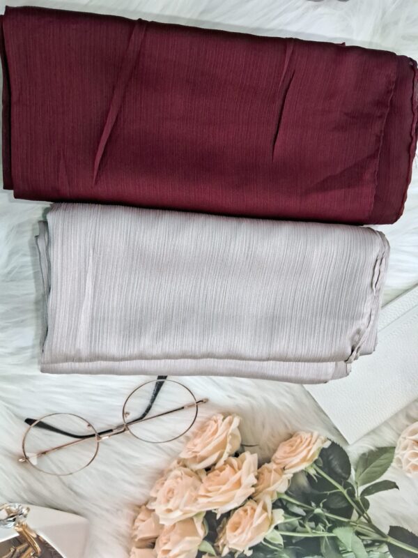 muna satin maroon n silver